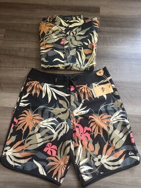 Quiksilver SurfSilk Black Board Shorts with Tropical Accent & Matching Shirt Set